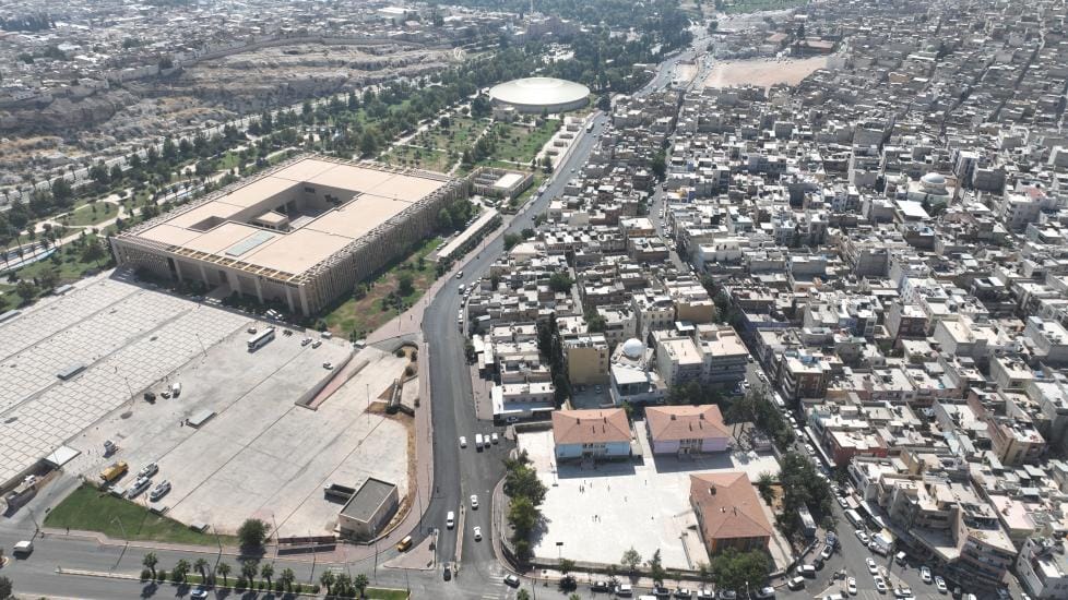 Haleplibahçe’de yol yenilendi, ulaşım konforu arttı